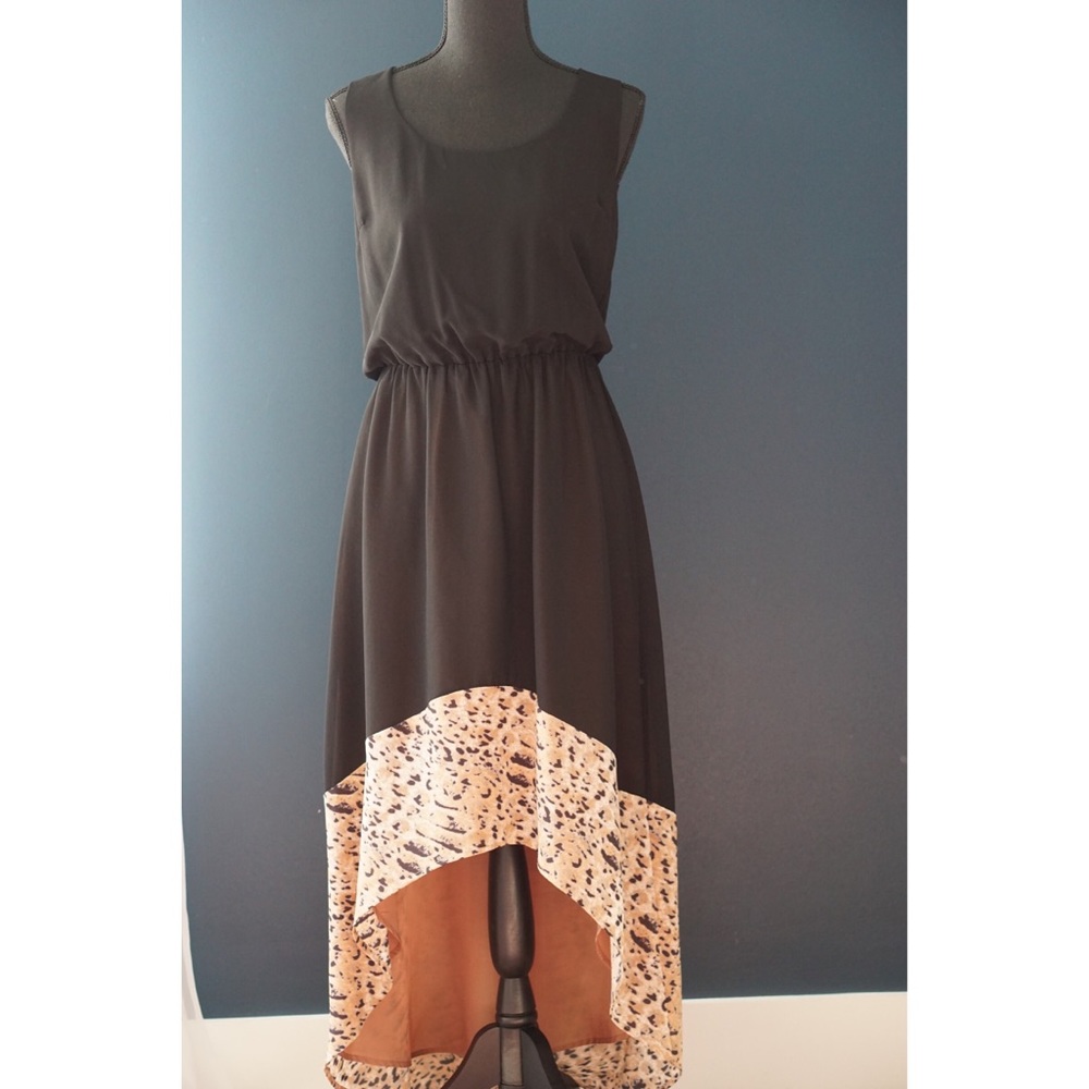 Stylish Black Dress With Pattern Border - image 1